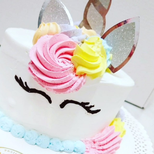 Tarta cumpleaños Unicornio - Bake Kit
